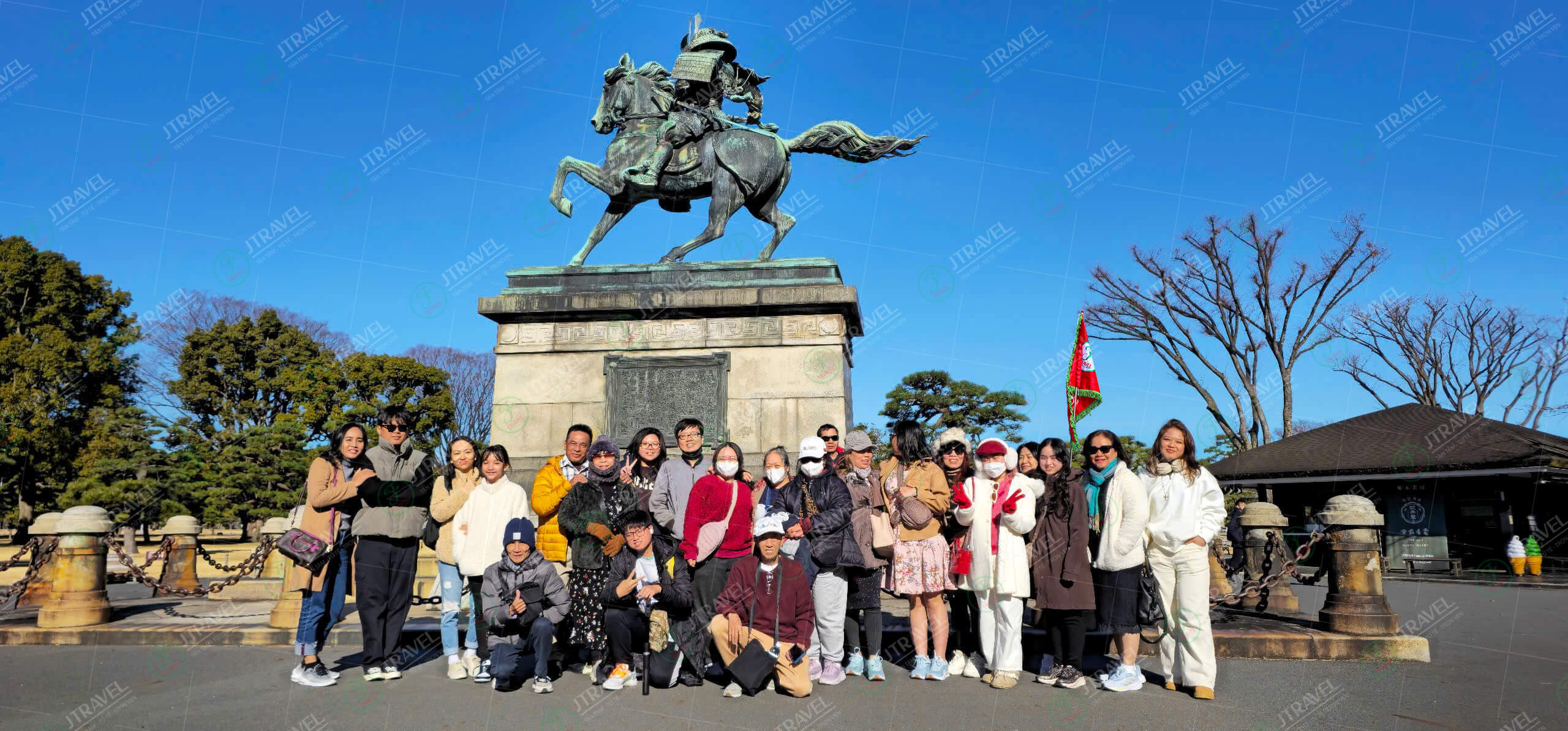 Nam-moc-chinh-thanh-tuong-chiyoda-nhat-ban