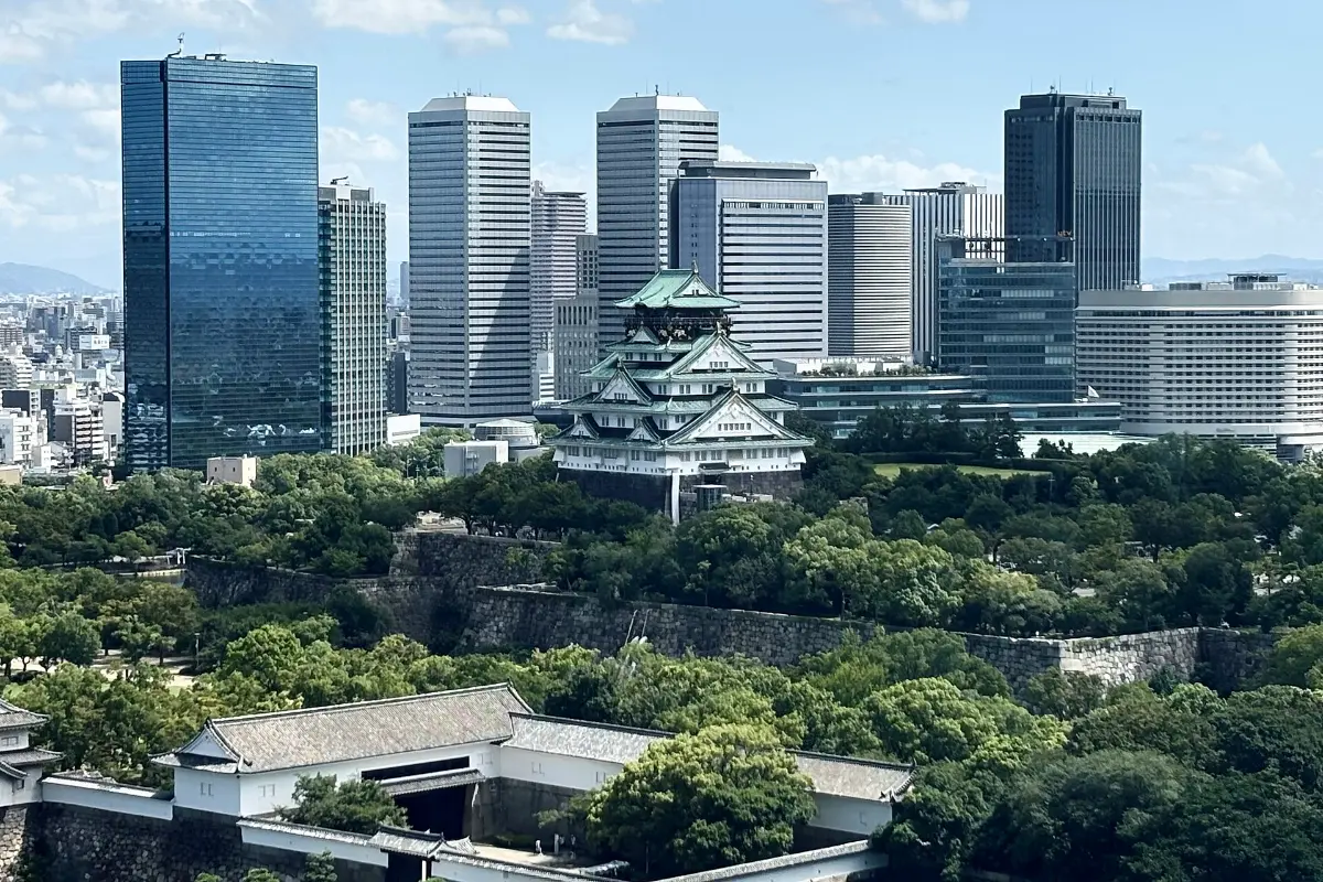 Lâu đài Osaka và khu thương mại Osaka Business Park