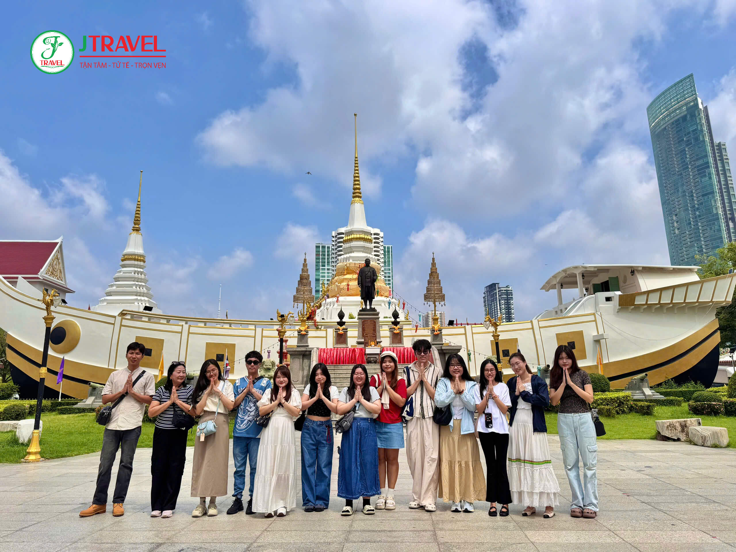Chùa Thuyền Wat Yannawa