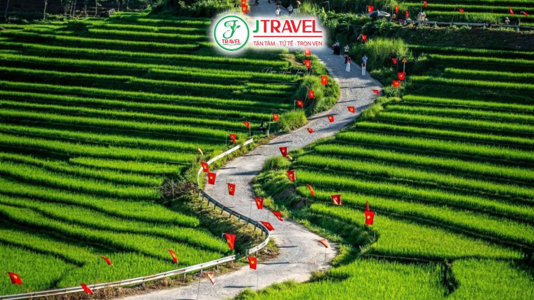 Pù Luông mùa hè xanh mướt