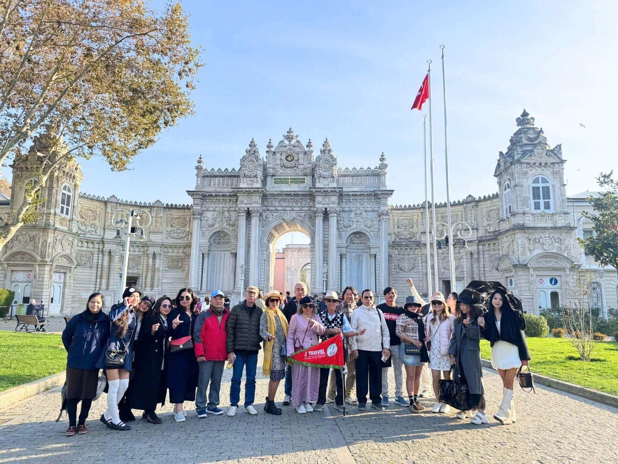 Istanbul Thổ Nhĩ Kỳ và kiến trúc Hồi giáo đặc trưng