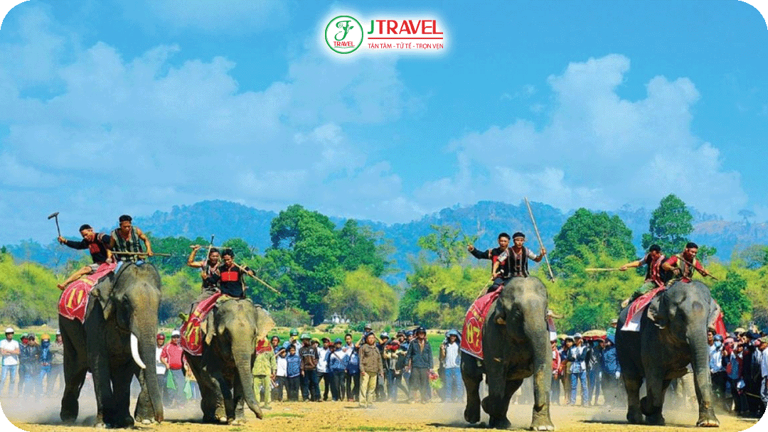 Khu du lịch Buôn Đôn - nằm bên cạnh dòng sông chảy ngược Serepok