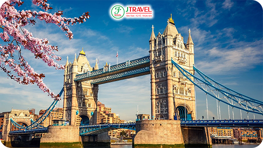 Mùa xuân (tháng 3 – 5) London bừng nở trong ánh nắng dịu dàng