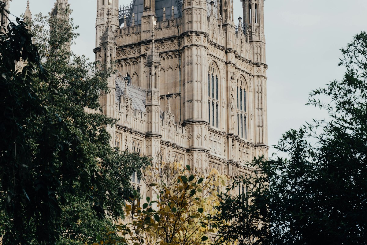 Kiến trúc Gothic của Cung điện Westminster