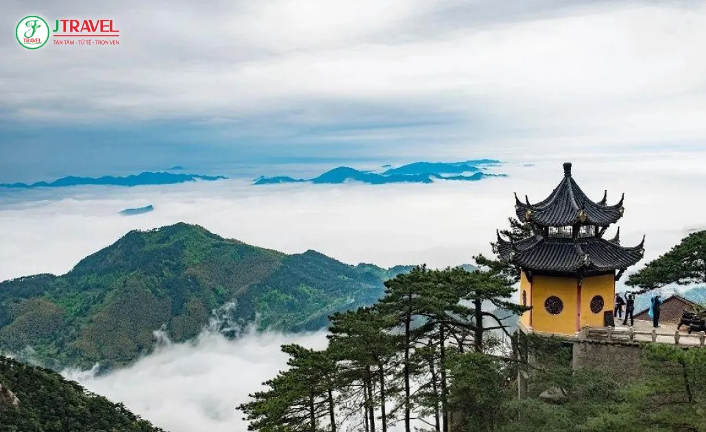 Núi Cửu Hoa Sơn Hàng Châu với khung cảnh thơ mộng