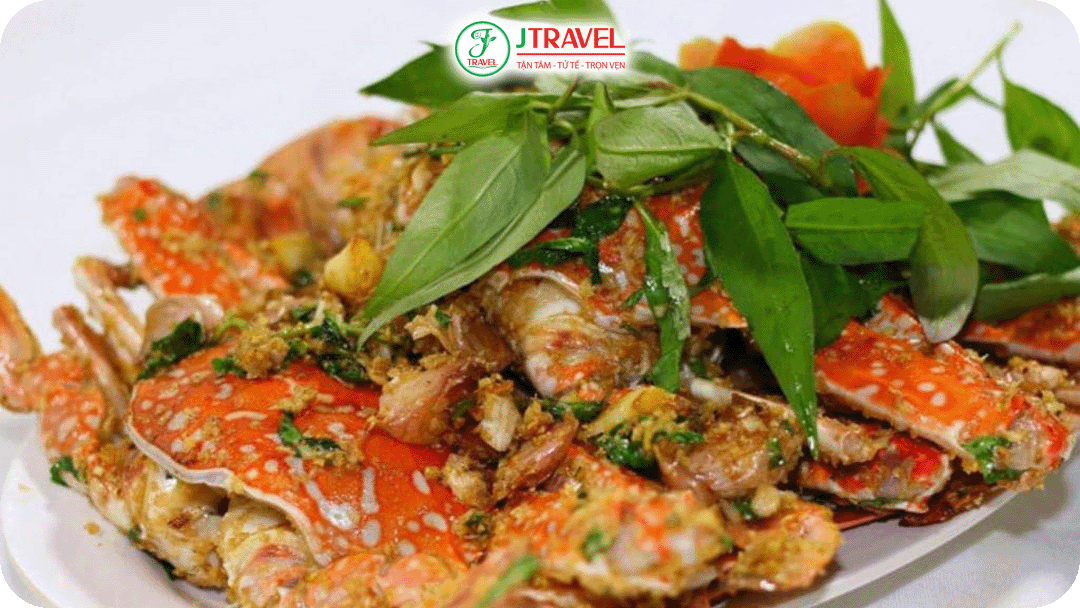 Ghẹ tại làng chài Hàm Ninh nổi tiếng chắc thịt và ngọt tự nhiên