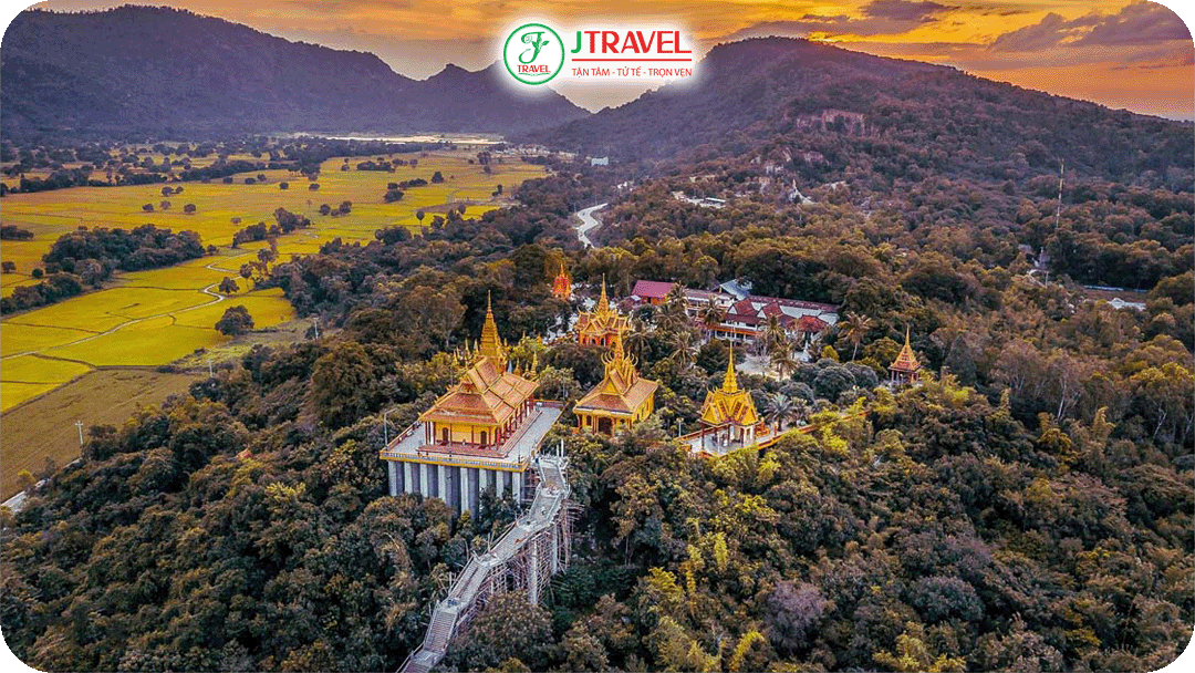 An Giang nổi bật với các hoạt động du lịch tâm linh