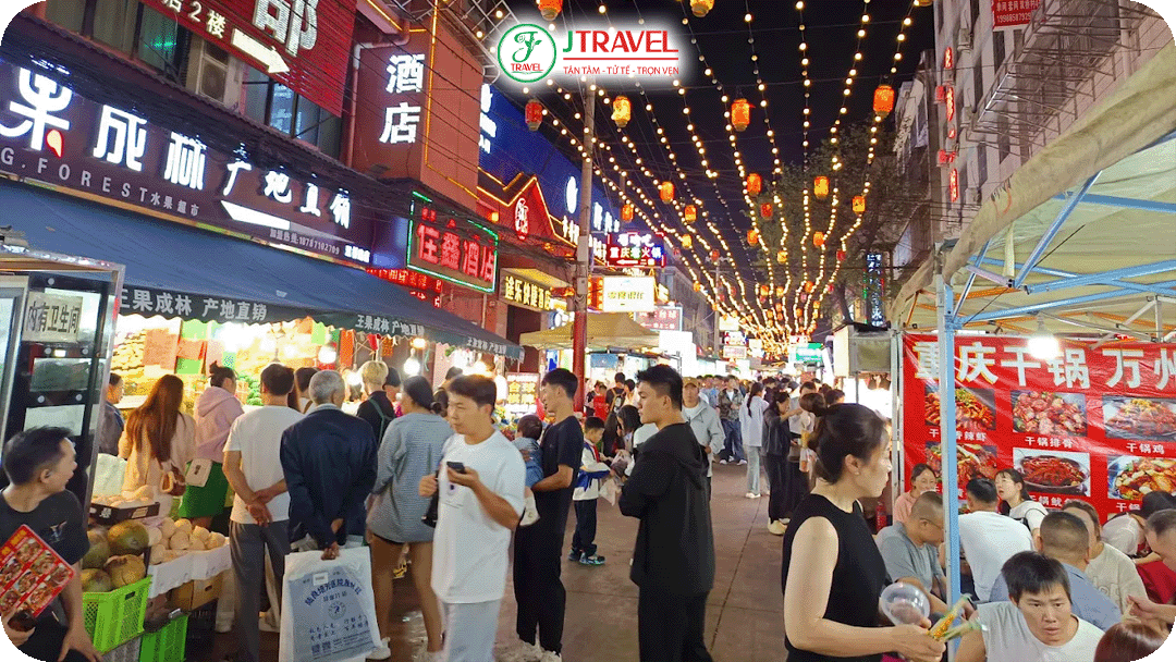 Nhịp sống nhộn nhịp về đêm tại Song Kiều