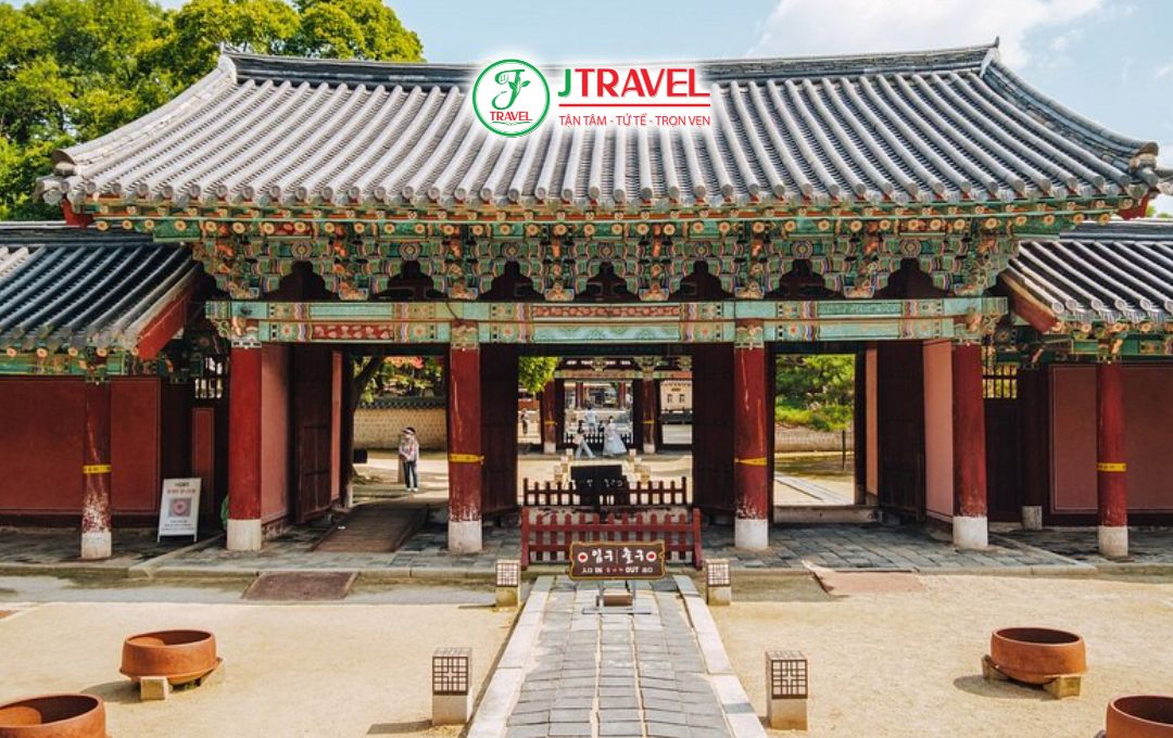 Gyeonggijeon Shrine