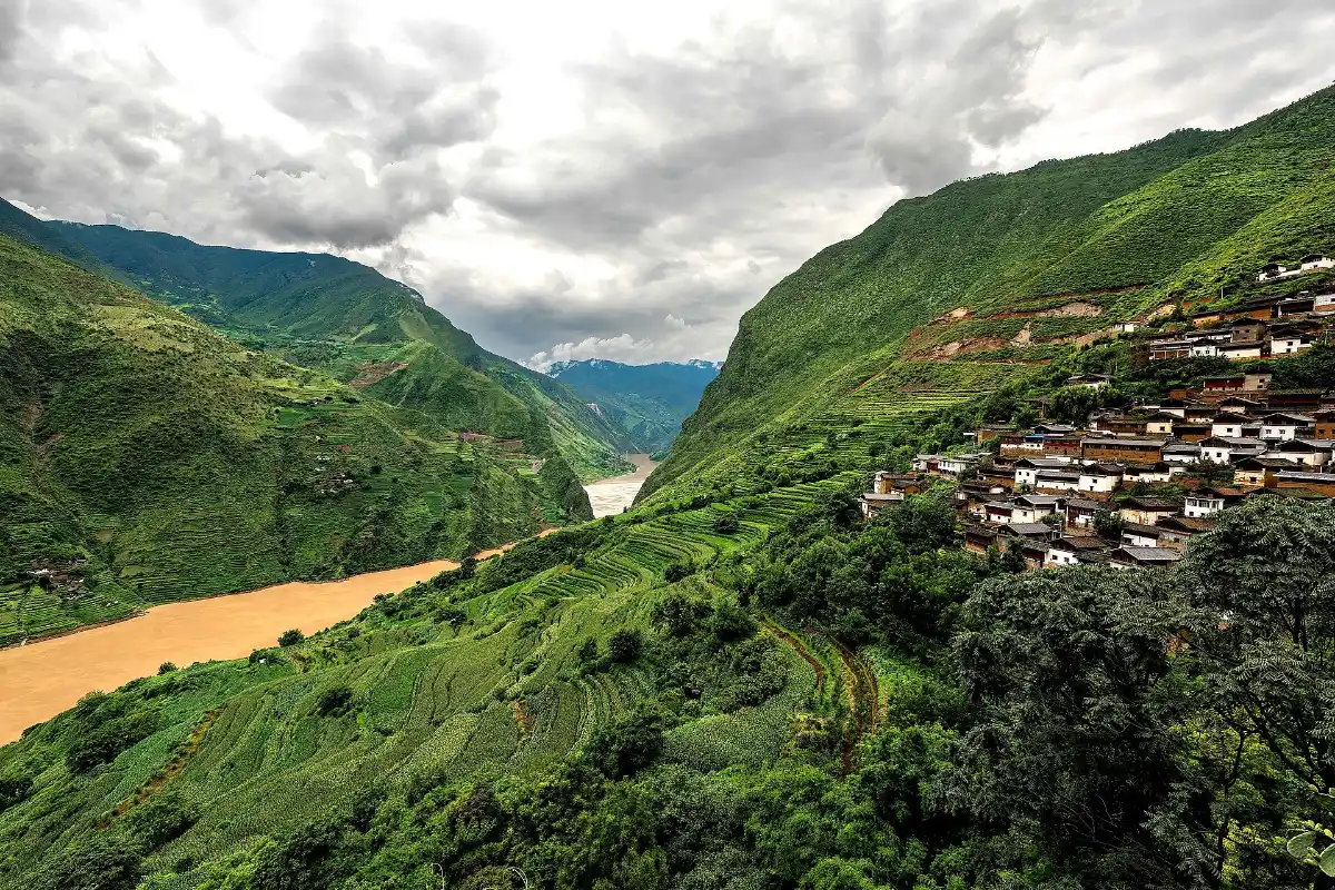 Sông Kim Sa đoạn qua Bảo Sơn, Lệ Giang