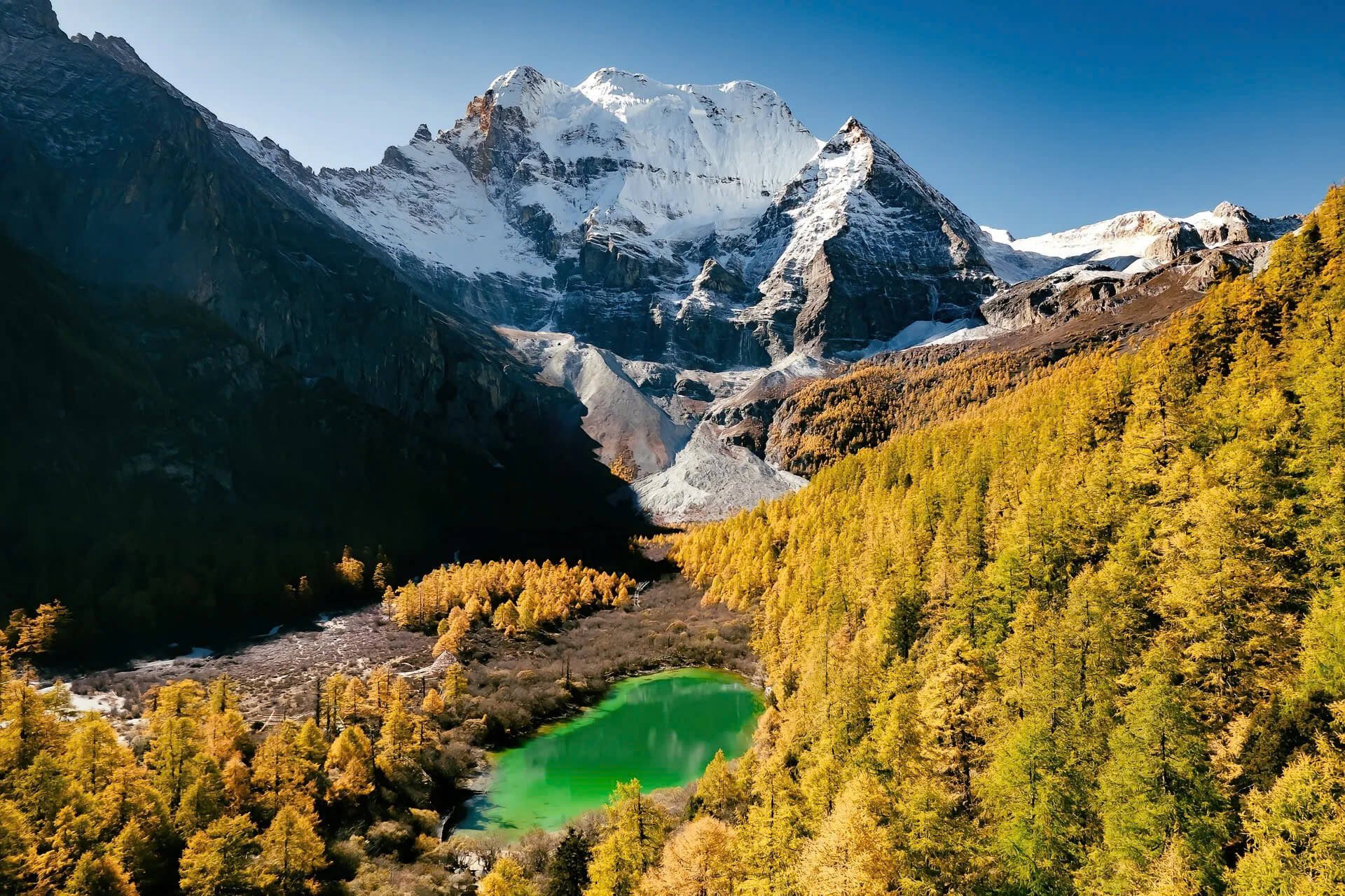 Á Đinh – Đạo Thành Mùa Thu