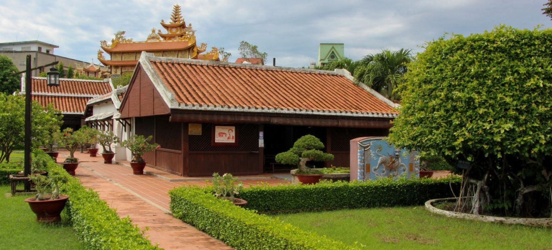 TRƯỜNG DỤC THANH