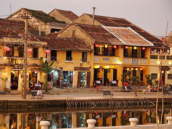 PHỔ CỔ HỘI AN