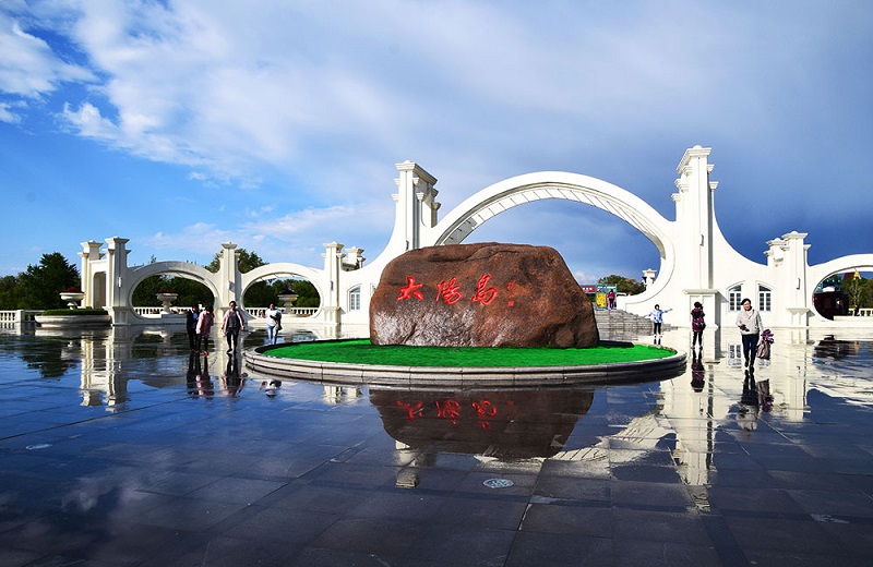 dao-mat-troi-cap-nhi-tan