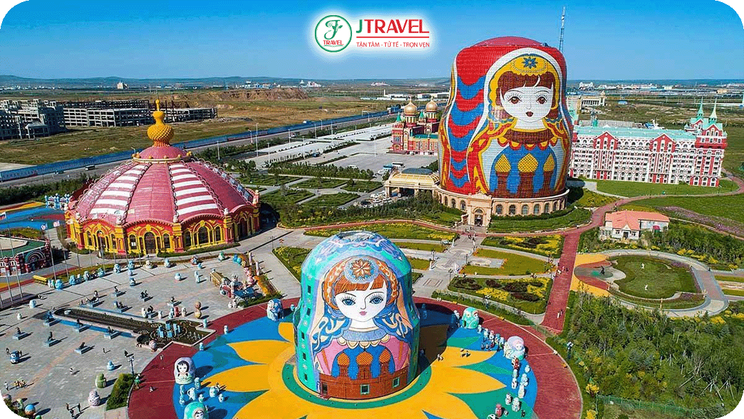 Phố Matryoshka và Công viên Búp bê Nga là địa điểm check-in nổi tiếng