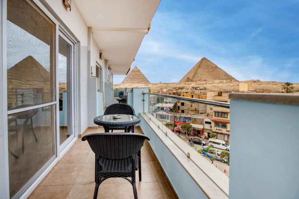 Tầm nhìn từ Mamlouk Pyramids Hotel