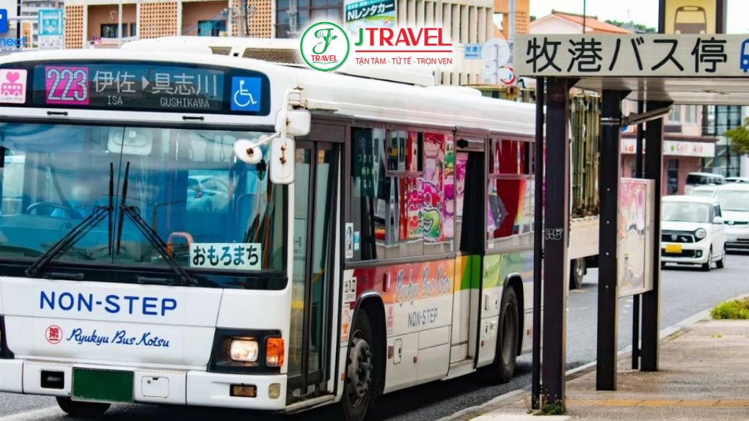Xe buýt cao tốc đến Shirakawago