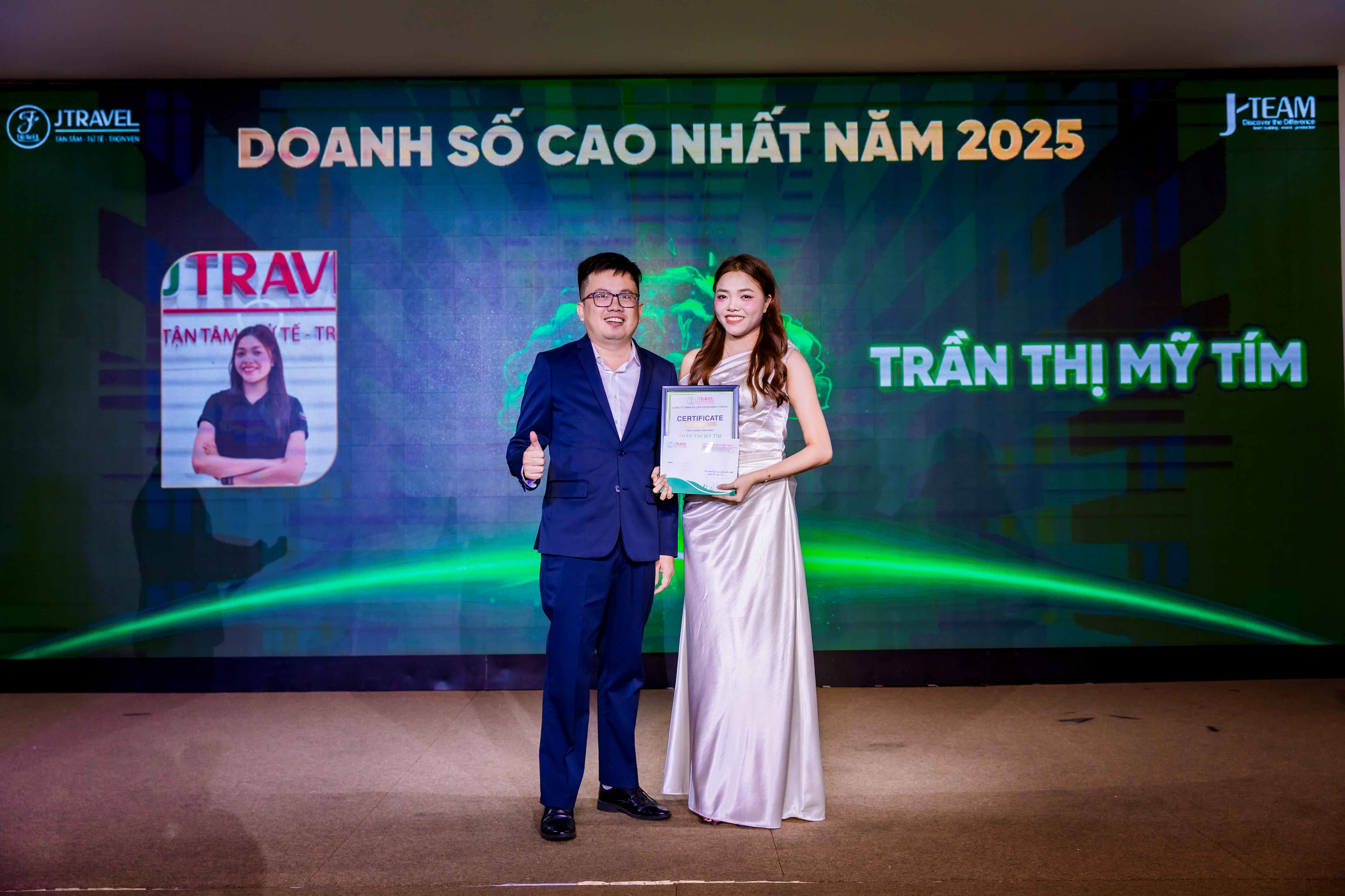 Các hoạt động nội bộ, chương trình Company Trip, Gala Dinner hay vinh danh nhân sự có thành tích nổi bật cũng là một phần trong văn hóa doanh nghiệp