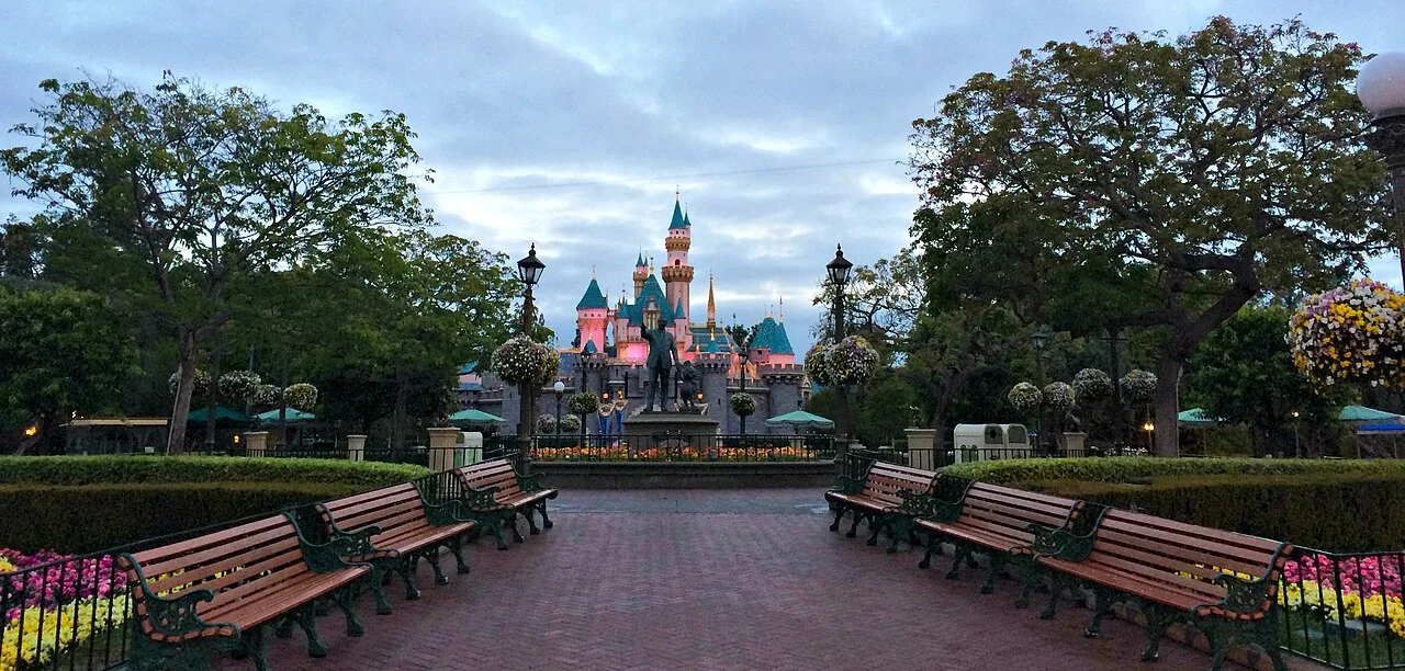 Lâu đài Disneyland California, điểm đến mơ ước khi du lịch Mỹ với trẻ nhỏ
