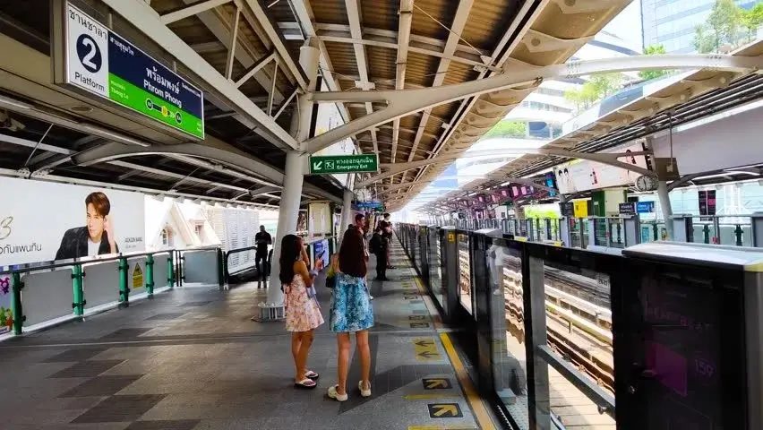 Ga chờ Airport Rail Link 