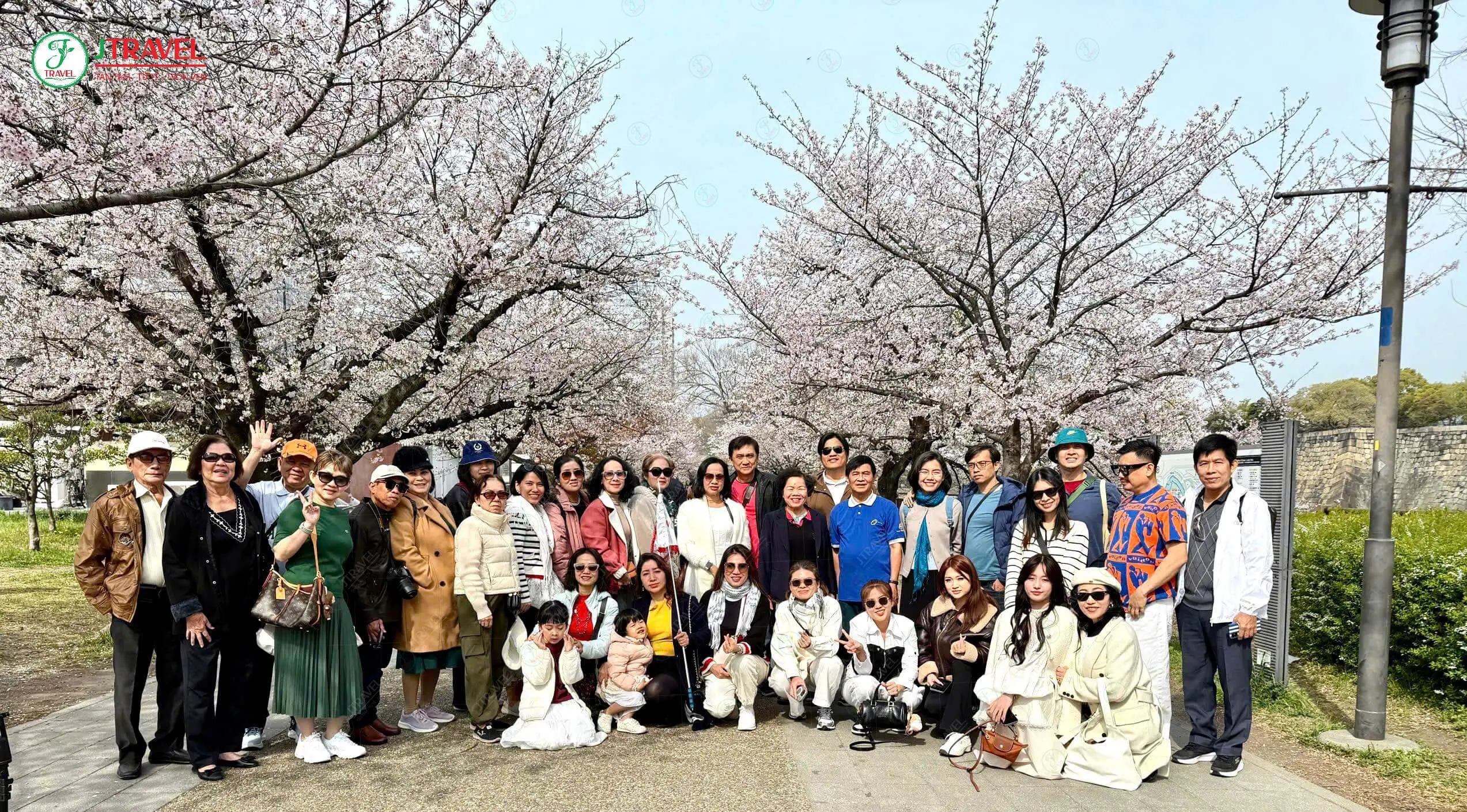 Khách Việt Nam đi du lịch Nhật Bản cùng J Travel