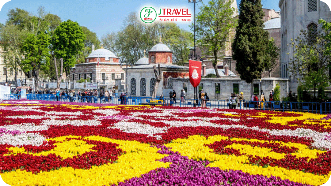 Lễ hội hoa Tulip Thổ Nhĩ Kỳ đẹp nhất vào tháng 4