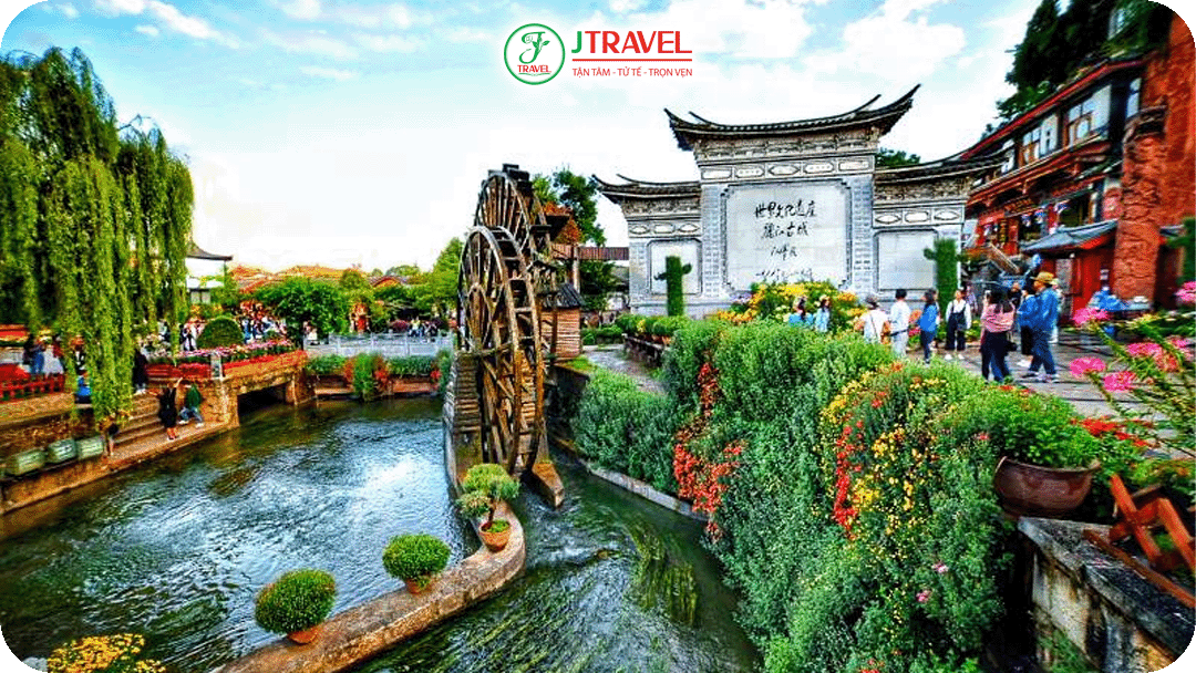 Phố cổ Lệ Giang – Trải nghiệm Tết khác biệt nơi cao nguyên