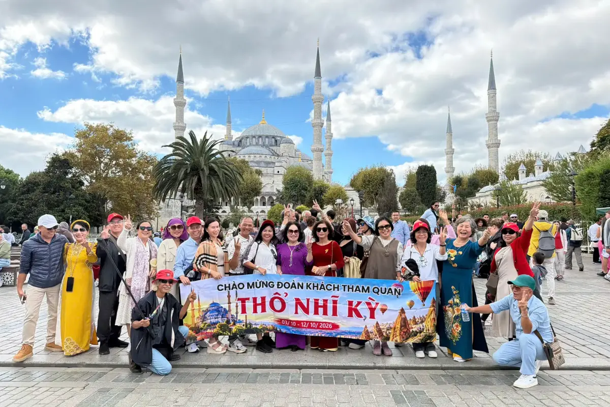 Đoàn khách J Travel bay thẳng Turkish Airlines đến Istanbul Đoàn khách J Travel bay thẳng Turkish Airlines đến Istanbul