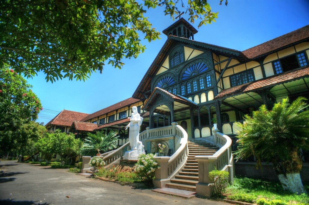 Tour Hành hương Tây Nguyên: Đức Mẹ Măng Đen - Đức Mẹ Giang Sơn - Tiếng Gọc Cao Nguyên Đại Ngàn