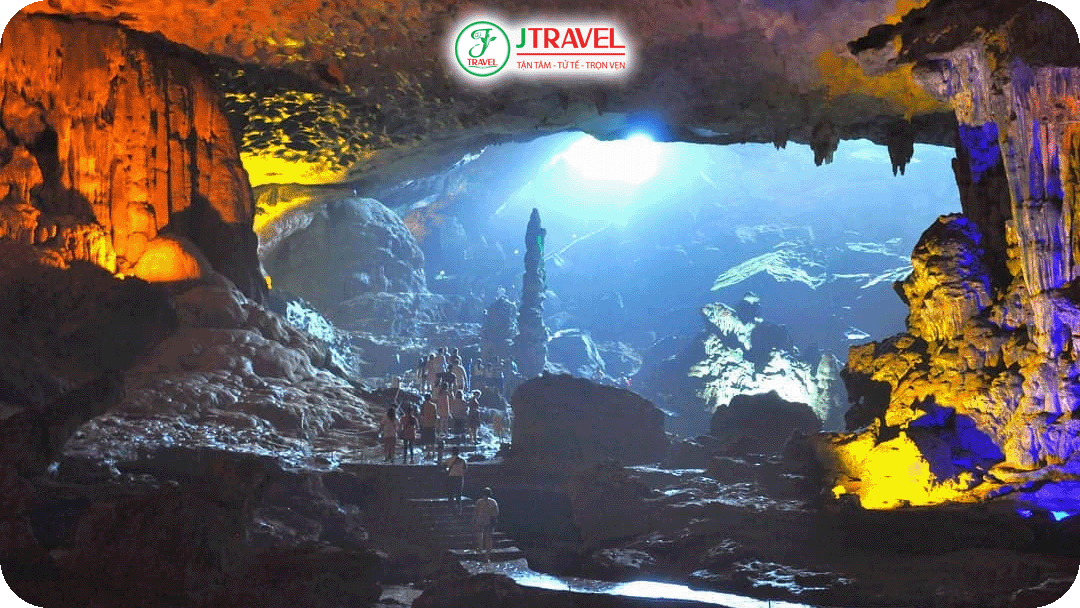 Động Thiên Cung - Thiên đường dưới lòng đất của vịnh Hạ Long