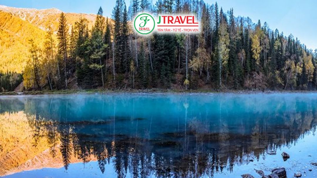 Hồ Kanas Lake nằm tại vùng Altay phía Bắc Tân Cương