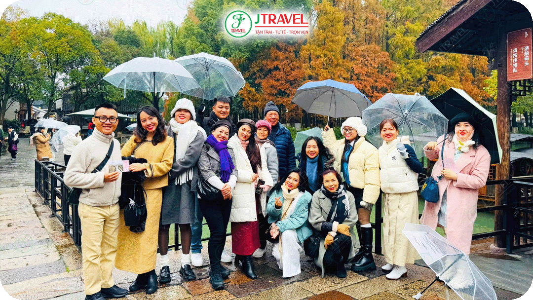 Đoàn J Travel tham quan Ô Trấn mùa thu