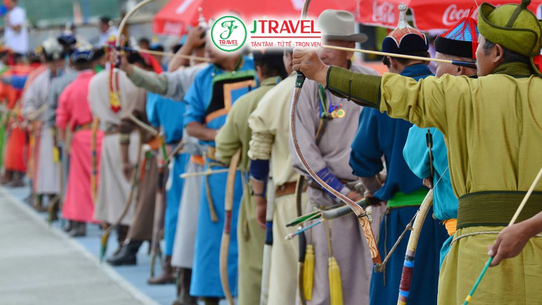 Bắn cung truyền thống