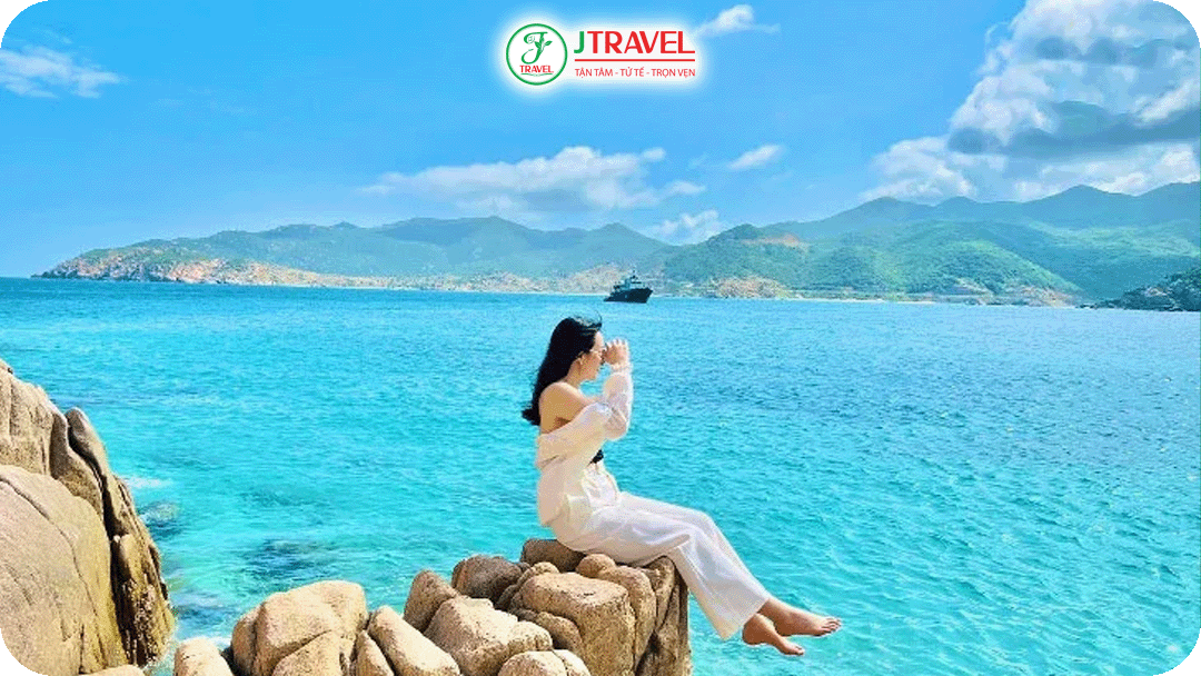 Từ tháng 3 đến tháng 8 thích hợp tham quan và nghỉ dưỡng