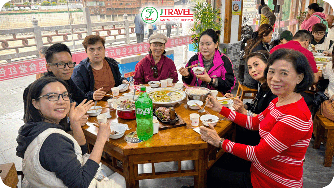 Thoải mái trải nghiệm văn hóa, ẩm thực với tour no shopping