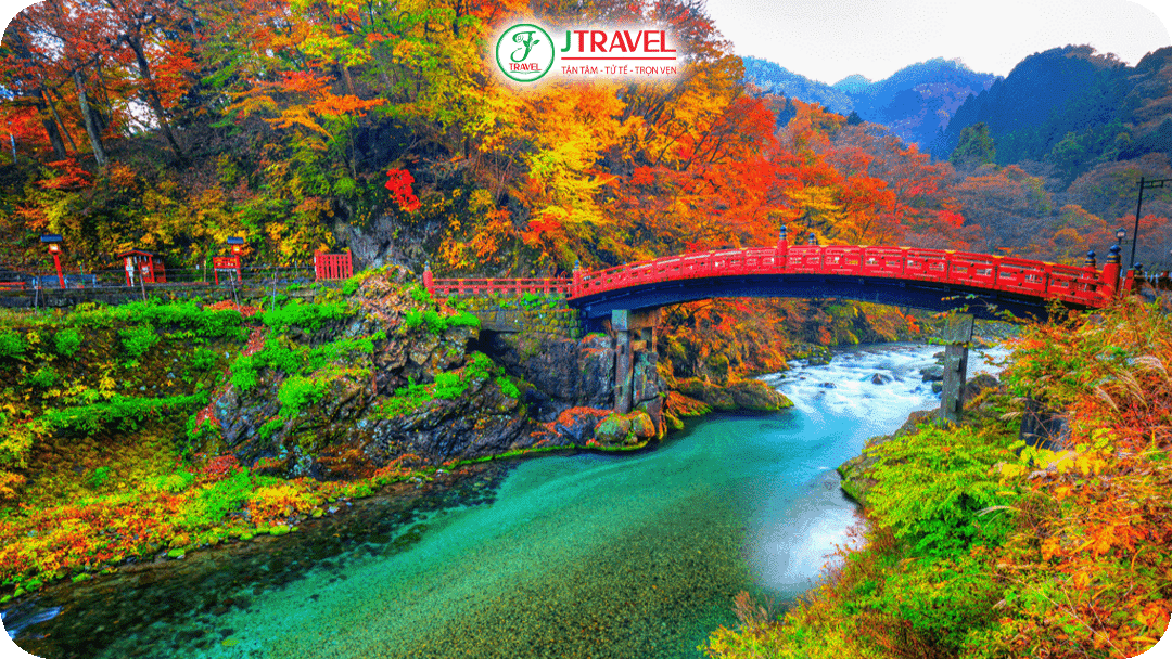 Nikko – sắc thu bên hồ và đèo núi