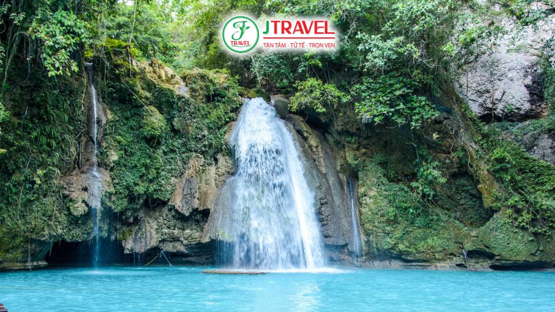 Kawasan Falls Cebu nước xanh ngọc trong vắt giữa rừng nhiệt đới