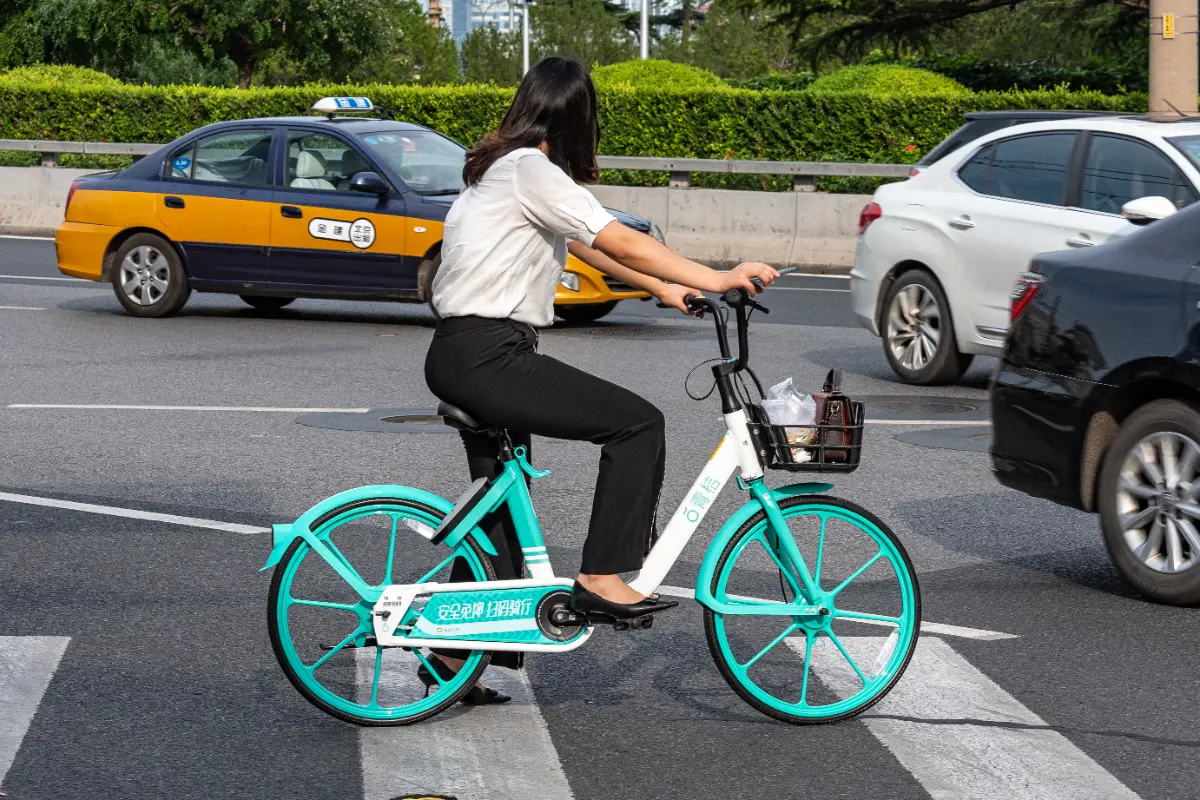 Xe đạp công cộng ở Bắc Kinh, thuê qua ứng dụng trên điện thoại