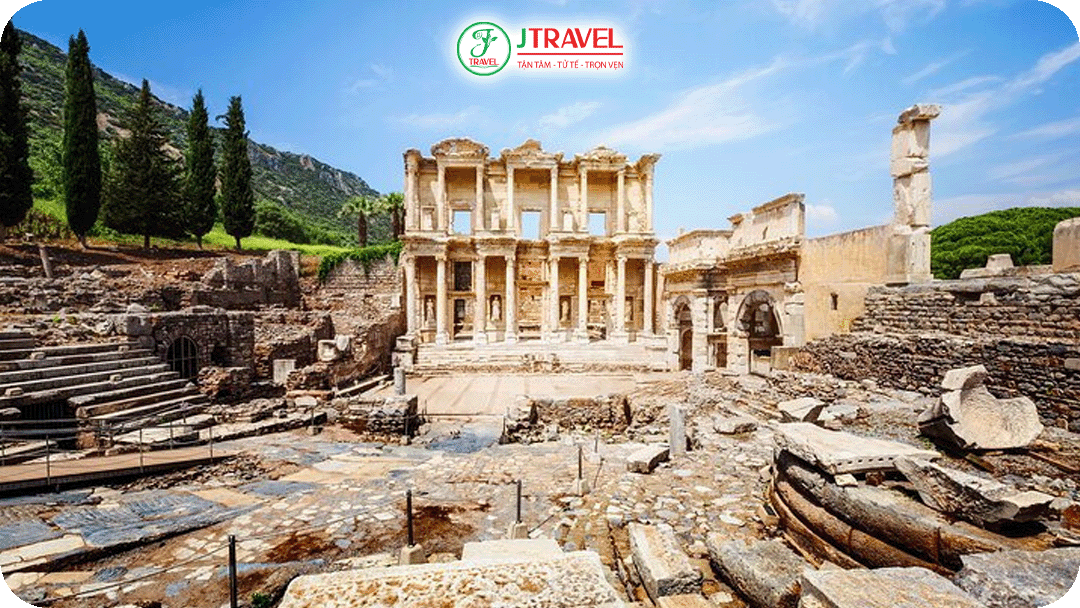 Bảo tàng Khảo cổ Izmir – nơi lưu giữ hiện vật La Mã và Hy Lạp cổ đại