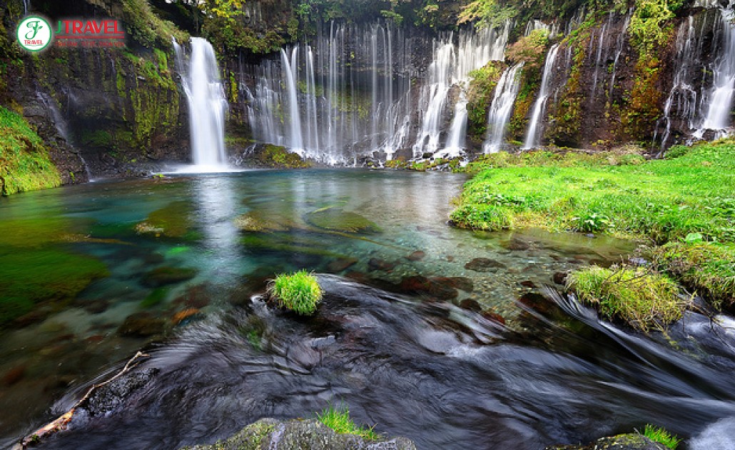 Thác nước hùng vĩ giữa rừng núi Yamanashi