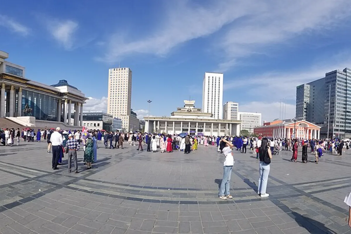 Quảng trường Sükhbaatar ở trung tâm thủ đô Ulaanbaatar