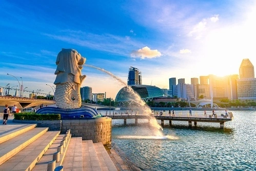 Merlion Park – Tượng sư tử huyền thoại giữa vịnh Marina (ảnh internet)
