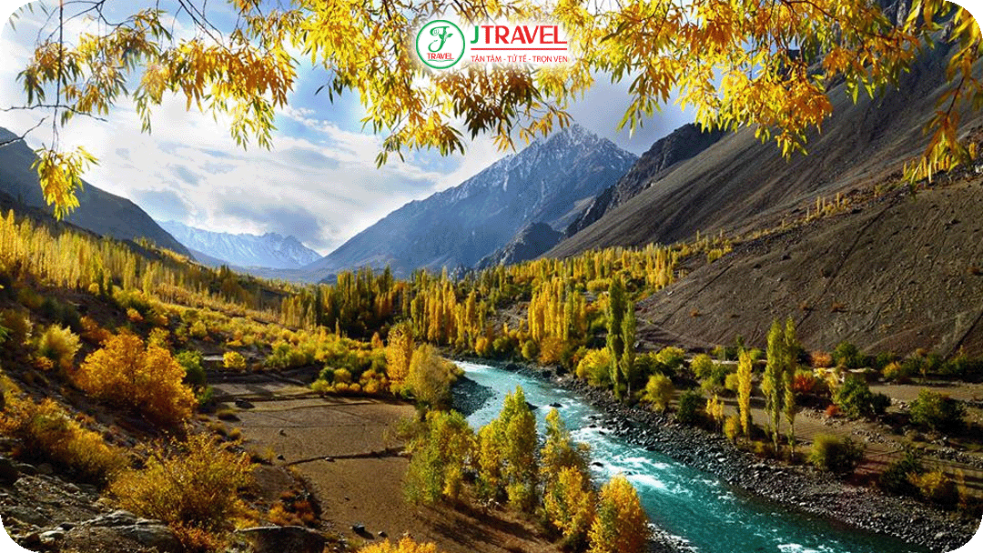 Mùa thu tại Pakistan thường kéo dài từ tháng 9 đến hết tháng 11