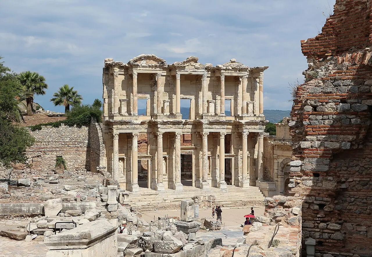 Thư viện Celsus ở thành cổ Ephesus