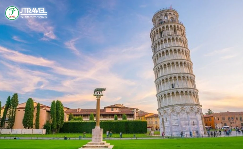 Tháp nghiêng Pisa