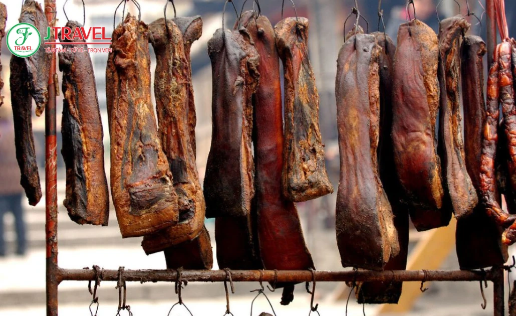 Thịt xông khói Quý Châu thơm đậm vị