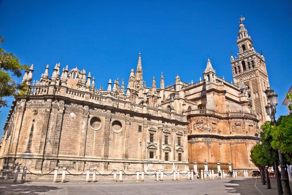 Nhà thờ Seville (Catedral de Sevilla) – Tây Ban Nha (ảnh internet)