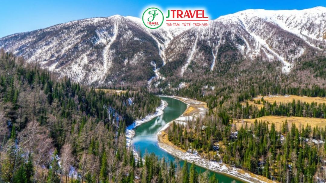 Cấu trúc cảnh quan tạo chiều sâu rõ rệt