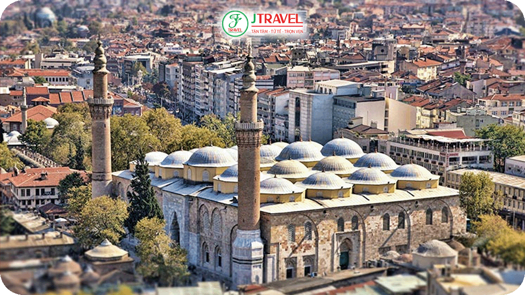 Nhà thờ Hồi giáo lớn nhất của Bursa, được xây dựng vào cuối thế kỷ 14