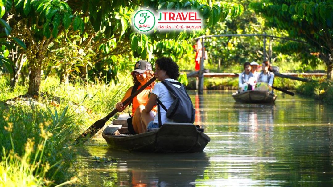 Trải nghiệm chèo xuồng ba lá